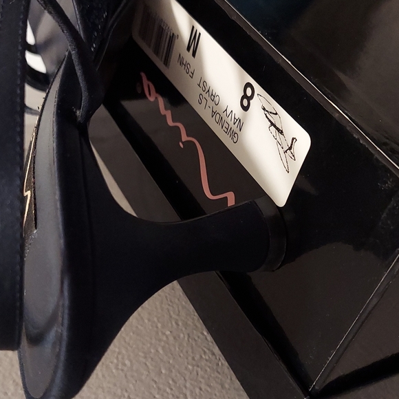 Navy Nina heels - Picture 6 of 6